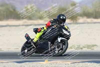 media/Oct-30-2025-Racers Edge (Thu) [[dabbdaf680]]/3-B Group/Session 5 (Turn 6)/